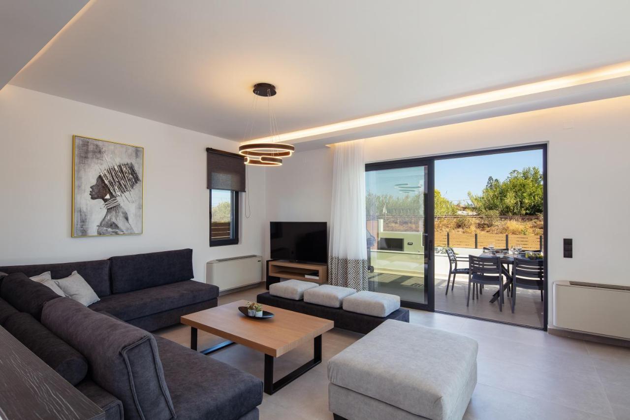 Sunnyside Villas, Ideal For Vibrant Stays,By Thinkvilla Pigianos Kampos  Exterior photo